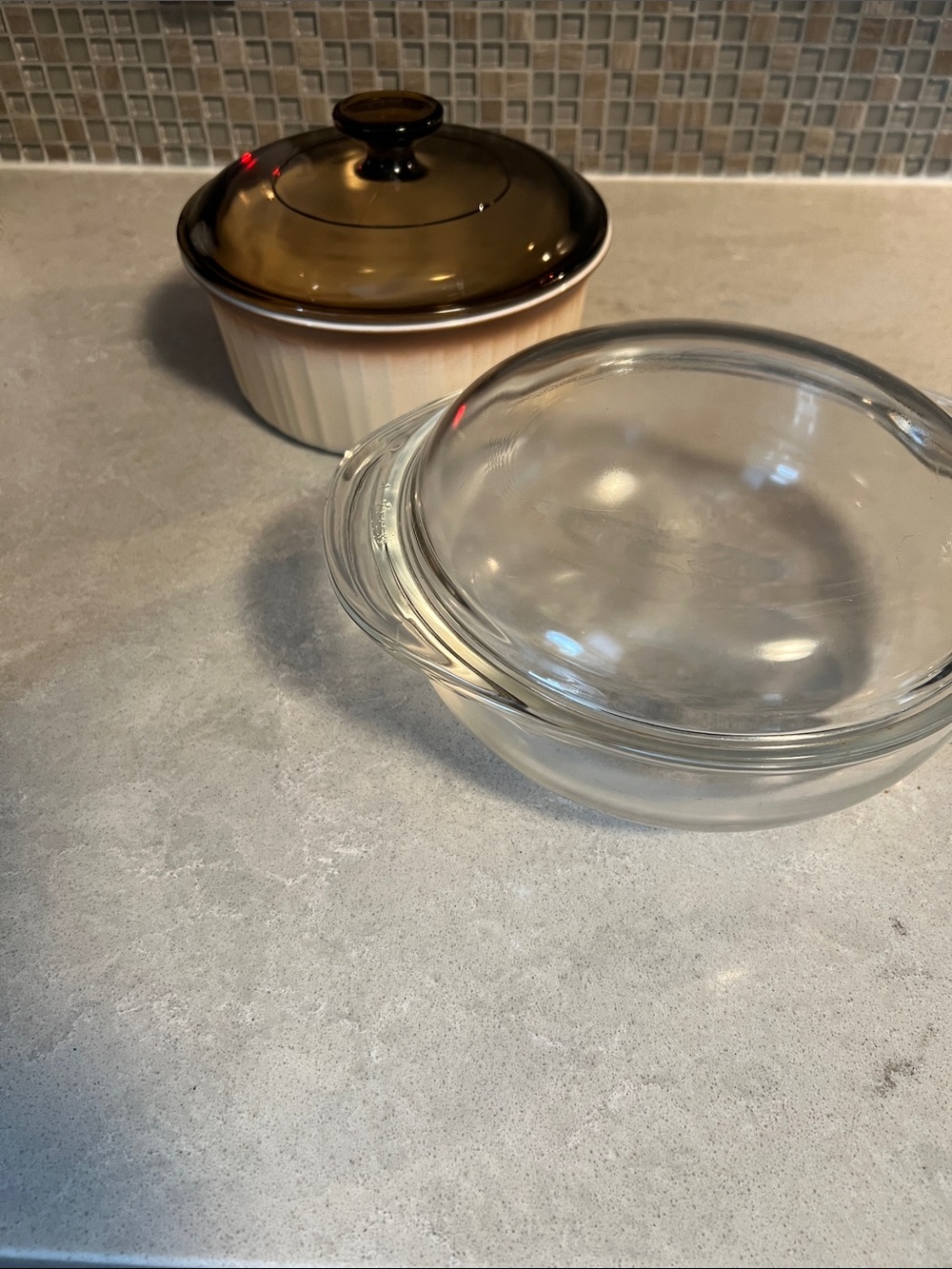 Pyrex Clear Glass Round Baking Dish with Lid and Amber Lidded Stoneware